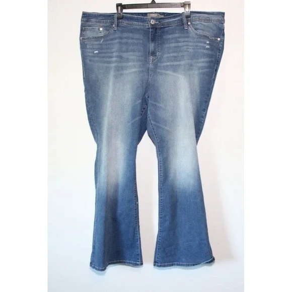 NWT Torrid Luxe Slim Boot Jeans Light Wash Super Stretch Denim Plus Size 26 - Picture 3 of 12